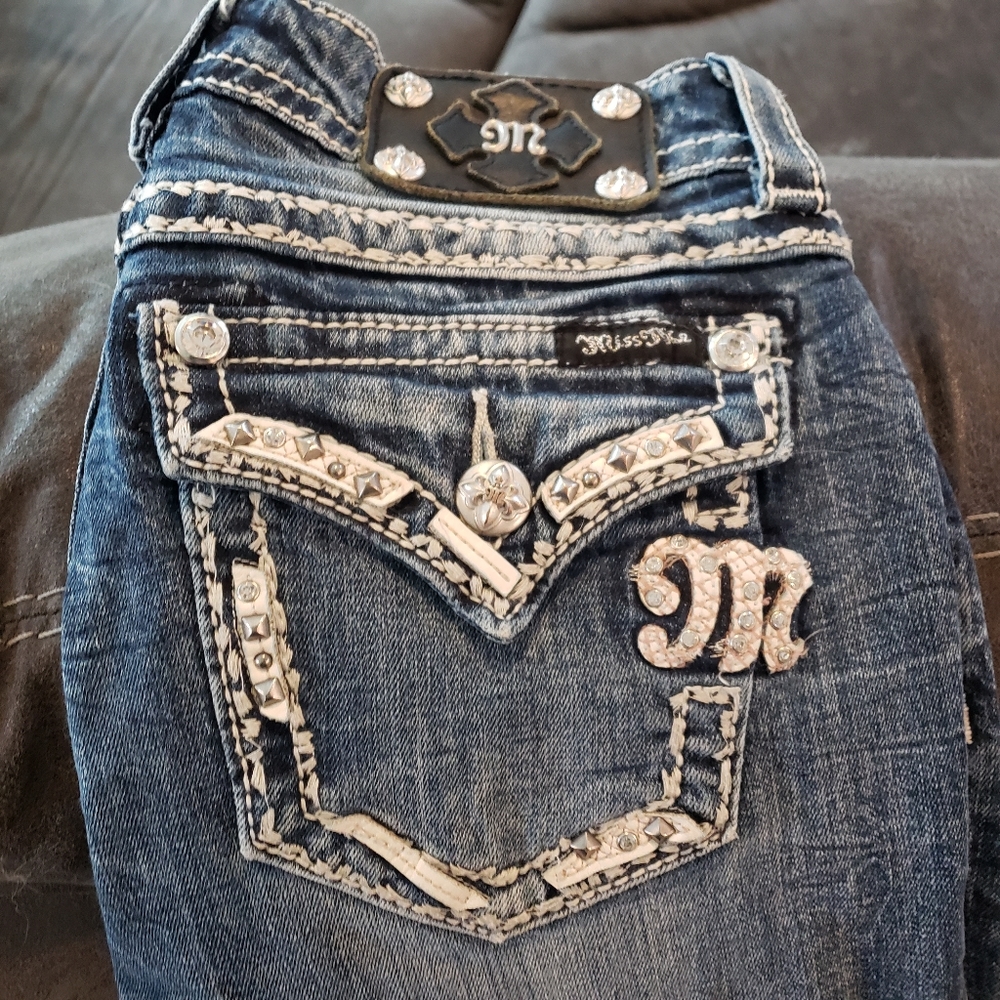 Size 26 miss me jeans. 31 inseam